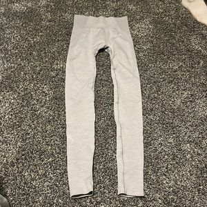 The brand is amazon, the size is XS, the color is grey